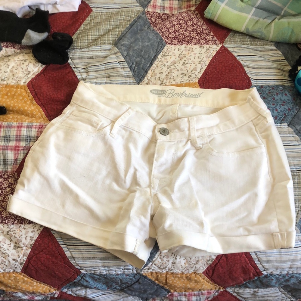 white boyfriend shorts